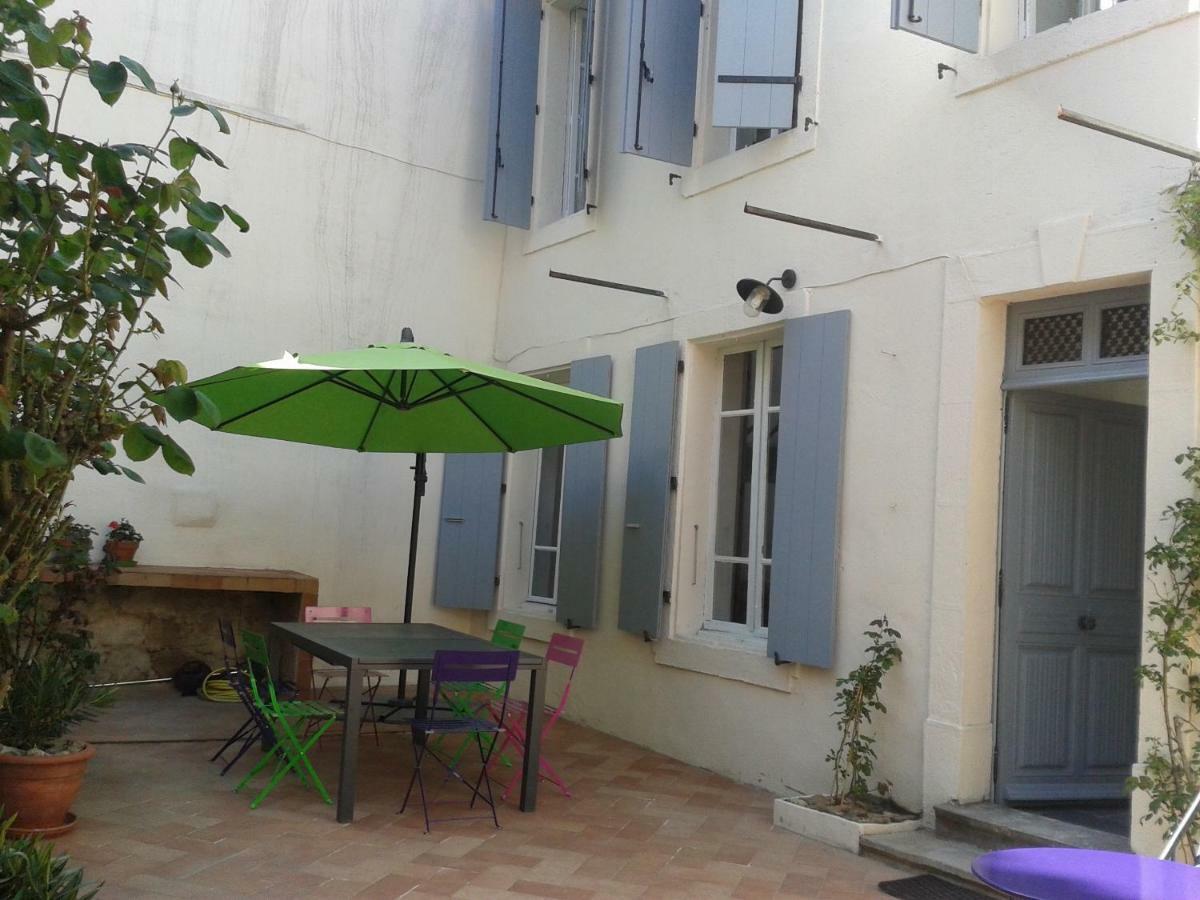 Villa Chez Clementine Montolieu Exterior foto